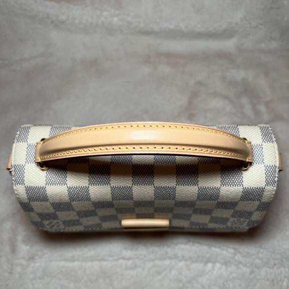 Louis Vuitton Damier Azure Croisette - Picture 7 of 11